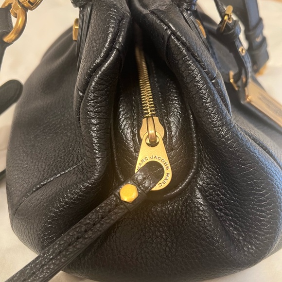 MARC JACOBS RE-EDITION BABY GROOVEE BAG (in super mint condition) - Picture 4 of 10